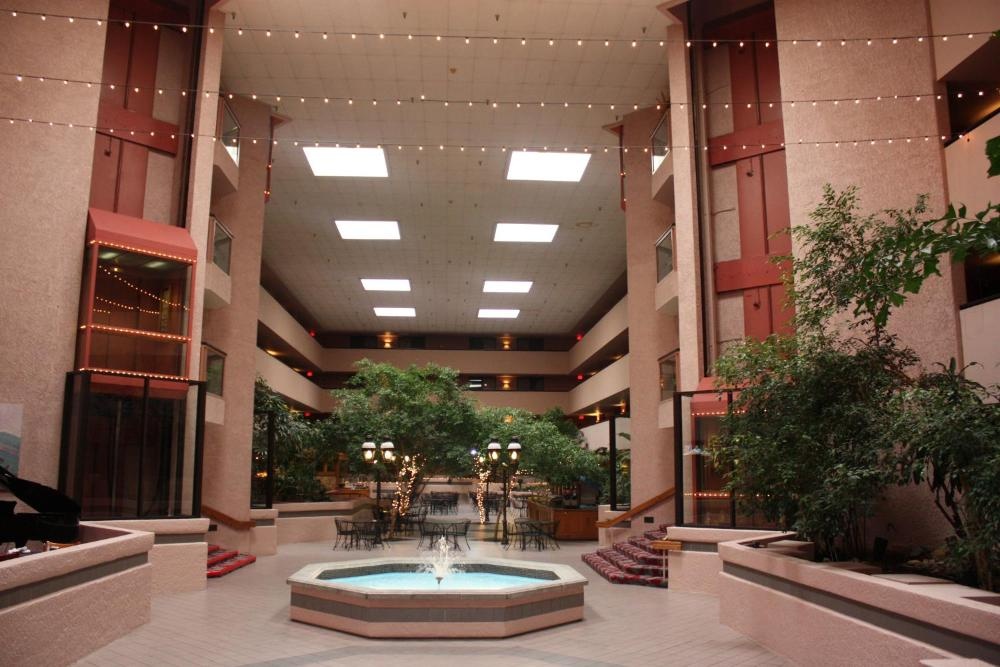 Ramada by Wyndham Viscount Suites Tucson East